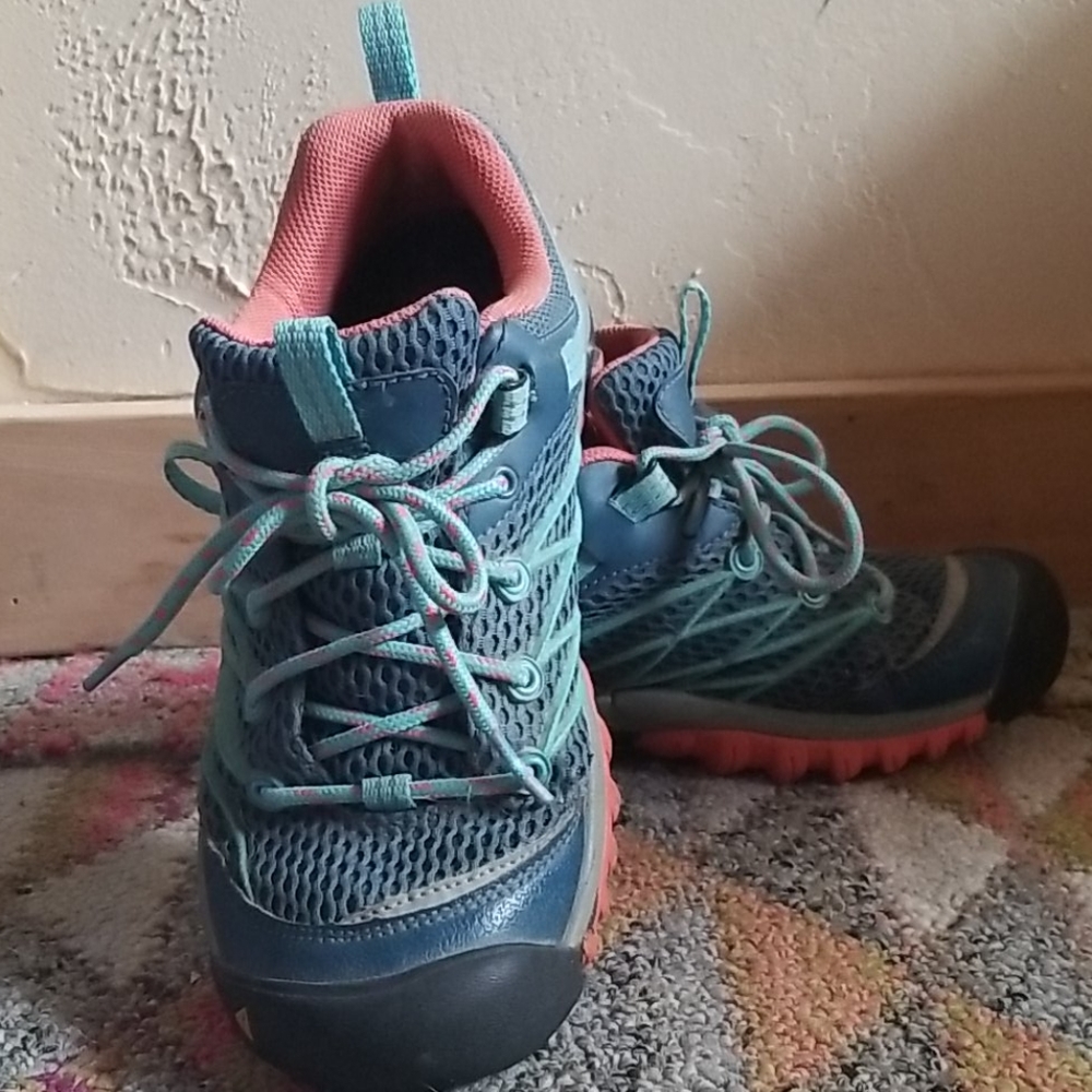 Keen Hiking Sneakers